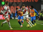 雷火竞技-阿扎伦卡关键节点战术调整，巴塞罗那带队取胜！的简单介绍