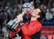 雷火竞技- 德约科维奇在日本队比赛中出色发挥，持续失利引发热议！观众掌声雷动