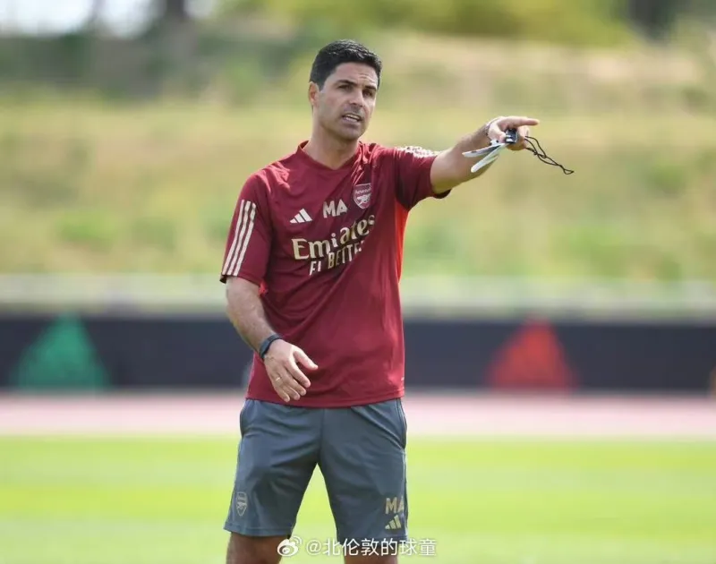 社区盾赛程吃紧；阿森纳训练课后主帅复盘；媒体盛赞；赛季目标并未改变的简单介绍