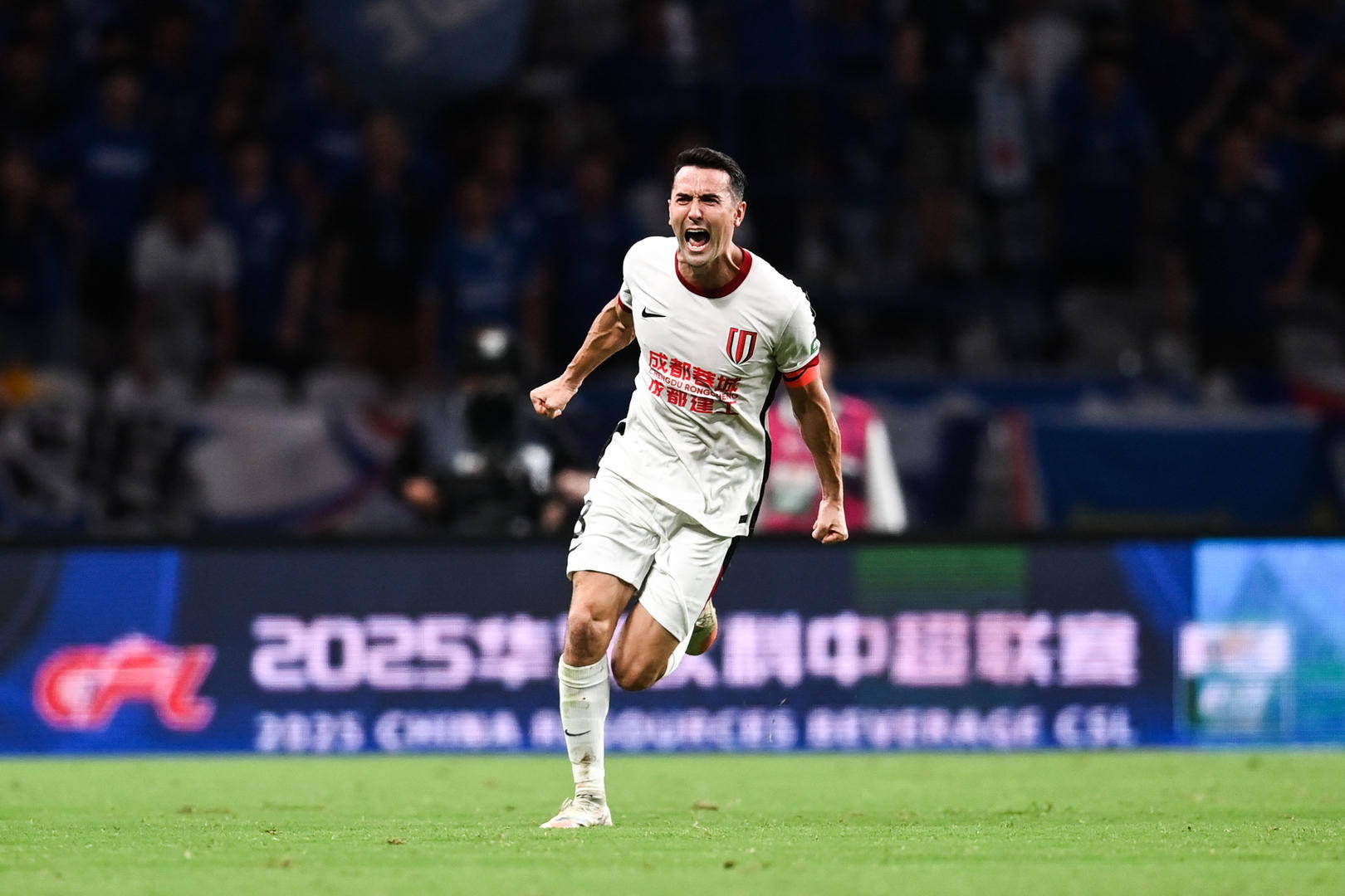  窗口期中超焦点战，利物浦绝杀压哨，媒体盛赞，控场能力受关注