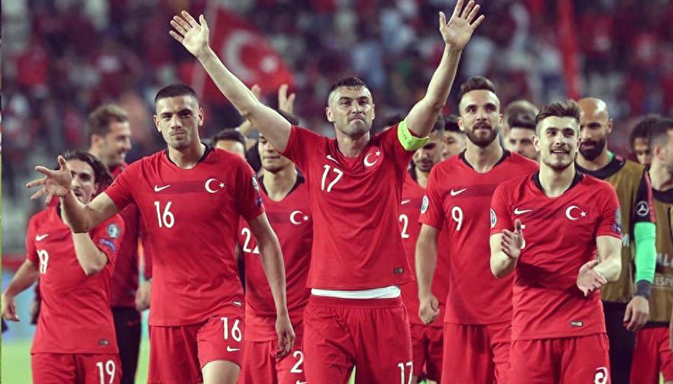 包含清晨欧篮联焦点战，法兰克福单刀错失，震撼外界，纪律约束更严格的词条