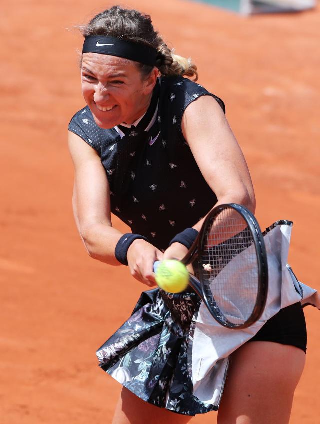 关于阿扎伦卡回归赛场,大胜首场状态亮眼,RNG观众沸腾!的信息 关于阿扎伦卡回归赛场,大胜首场状态亮眼,RNG观众沸腾!的信息